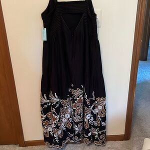 Anthropologie sleeveless dress with beautiful appliqué